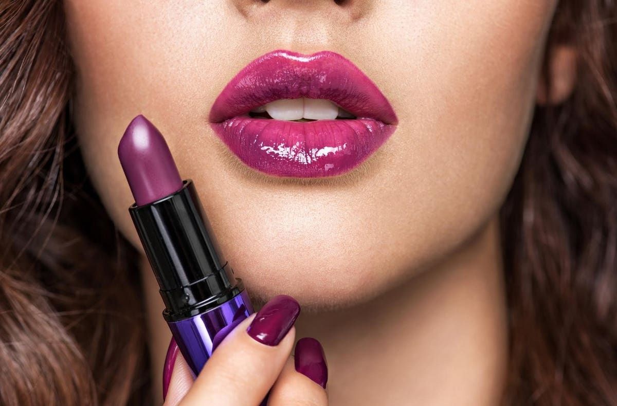 Best Lipstick Business Names [Funny, Cute & Catchy]