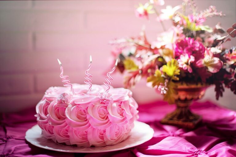 79+ Best Birthday Cake Instagram Captions